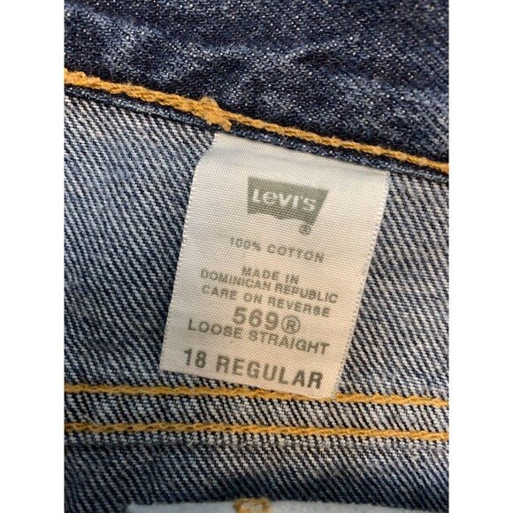 Levis 569 Shorts Womens 18 High Rise Relaxed Cut-Off Beach Pool Y2K Dark Denim - Picture 8 of 9